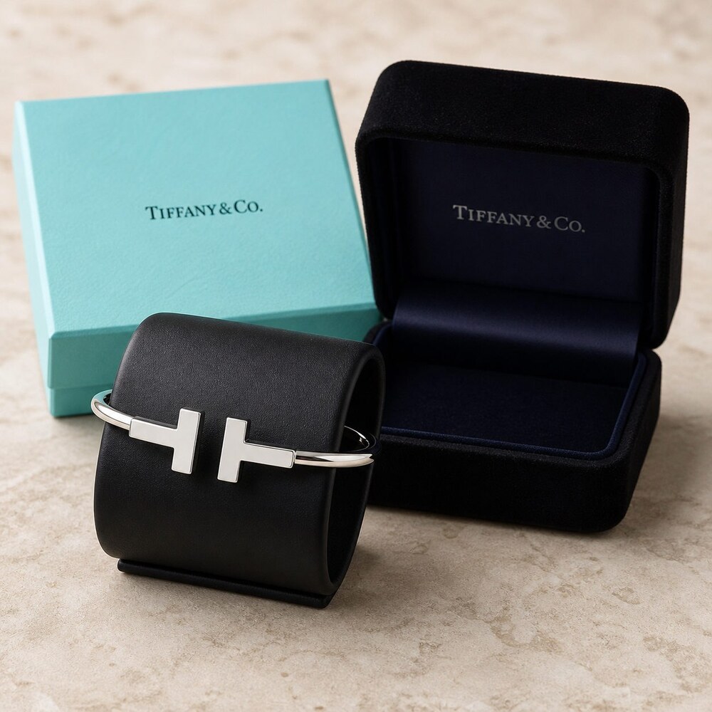 TIFFANY&CO Timeless Bracelet Style 1 | New with Box - Picture 6 of 9